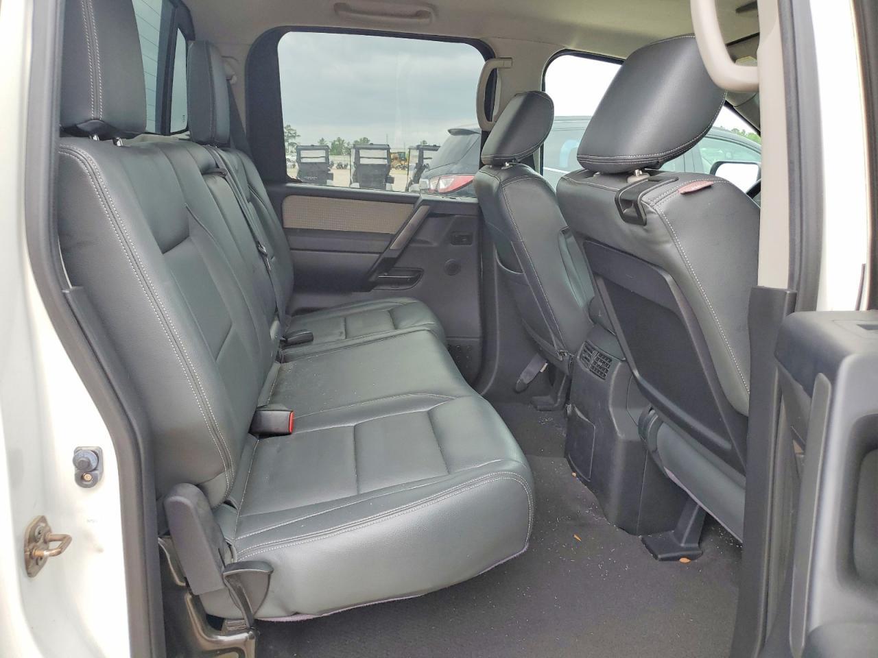 2012 NISSAN Titan