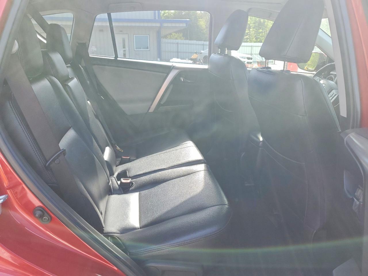 2016 TOYOTA RAV4