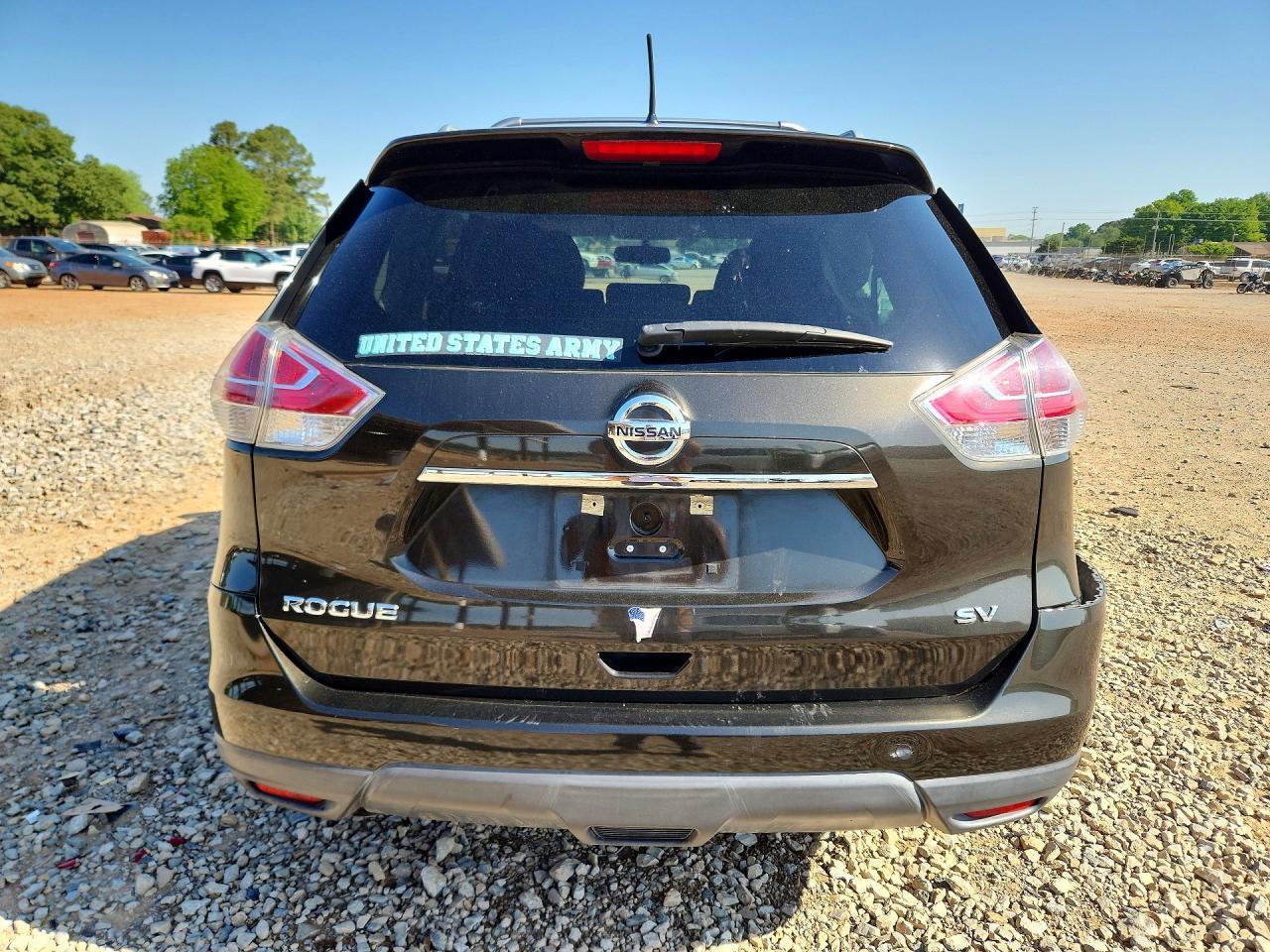 2015 NISSAN ROGUE