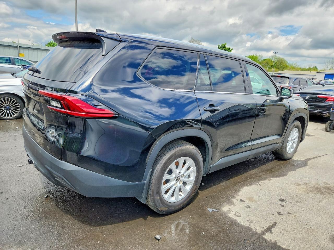 2024 TOYOTA HIGHLANDER