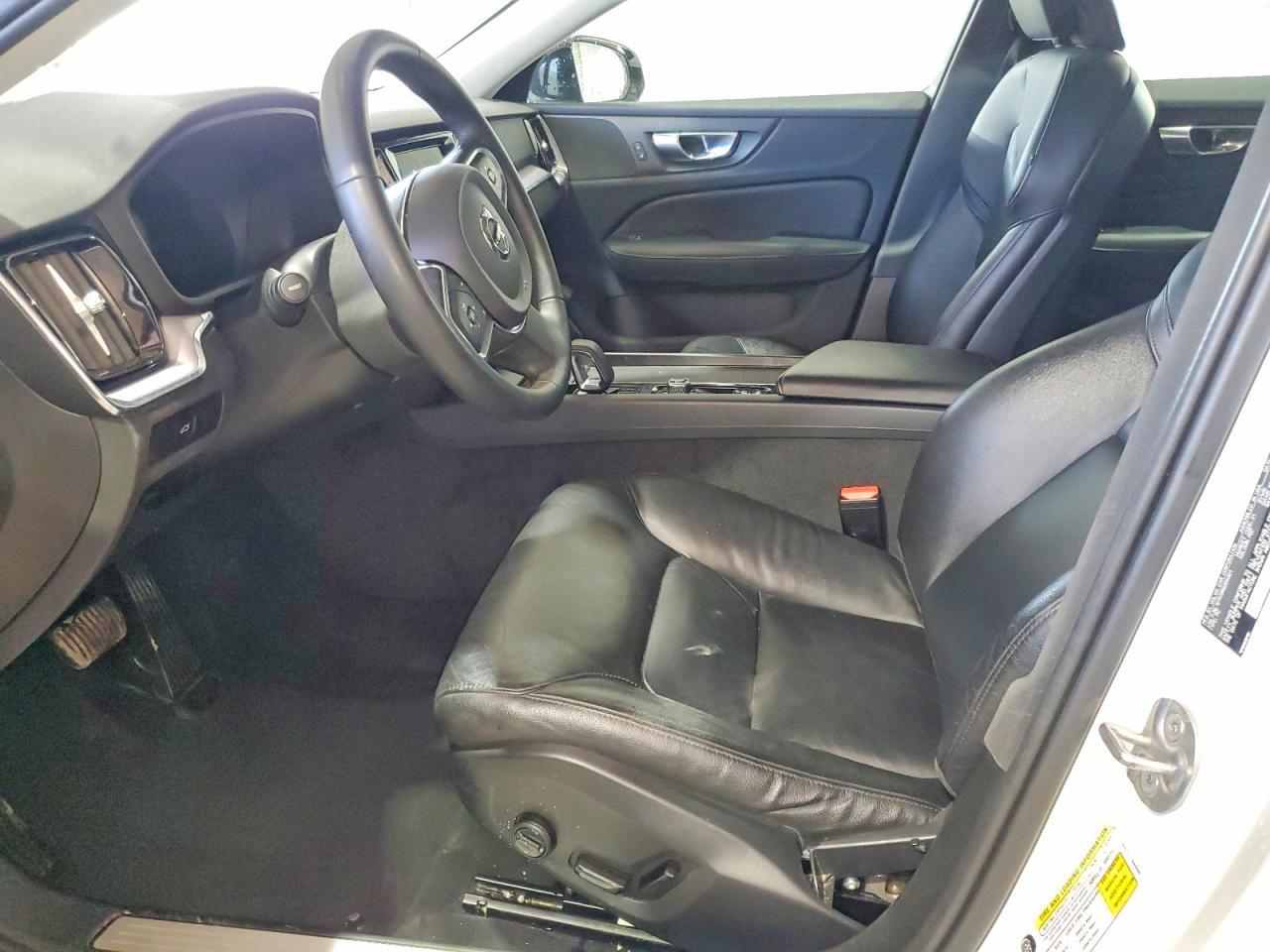 2024 VOLVO S60