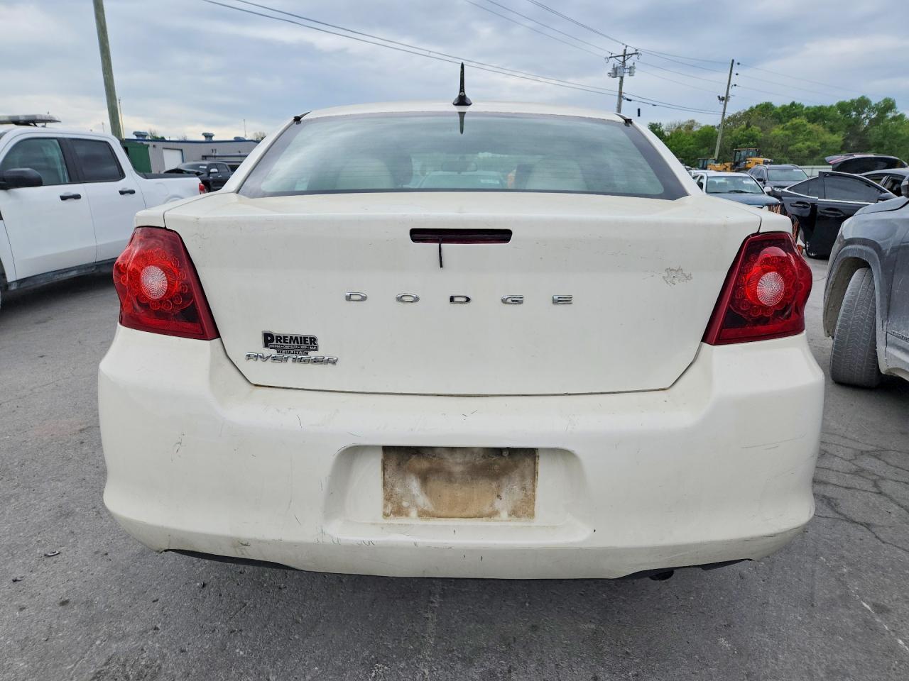 2011 DODGE Avenger