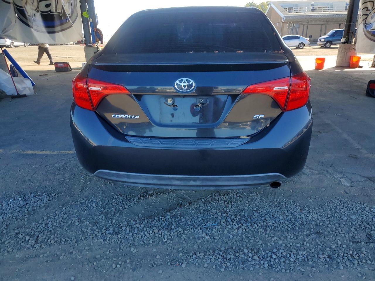 2017 TOYOTA COROLLA