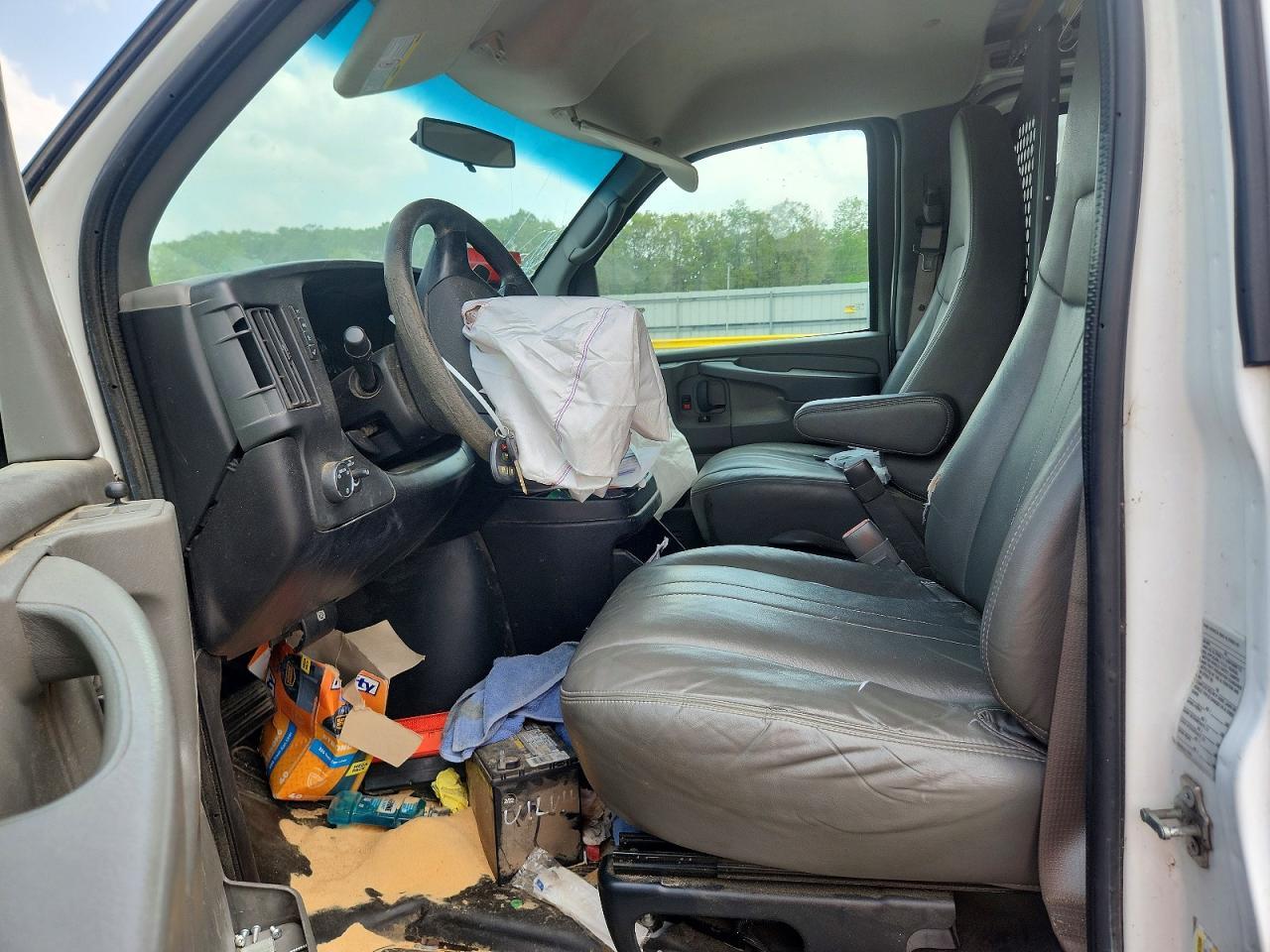 2011 CHEVROLET EXPRESS 2500