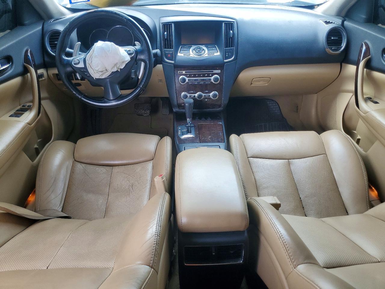 2011 NISSAN Maxima