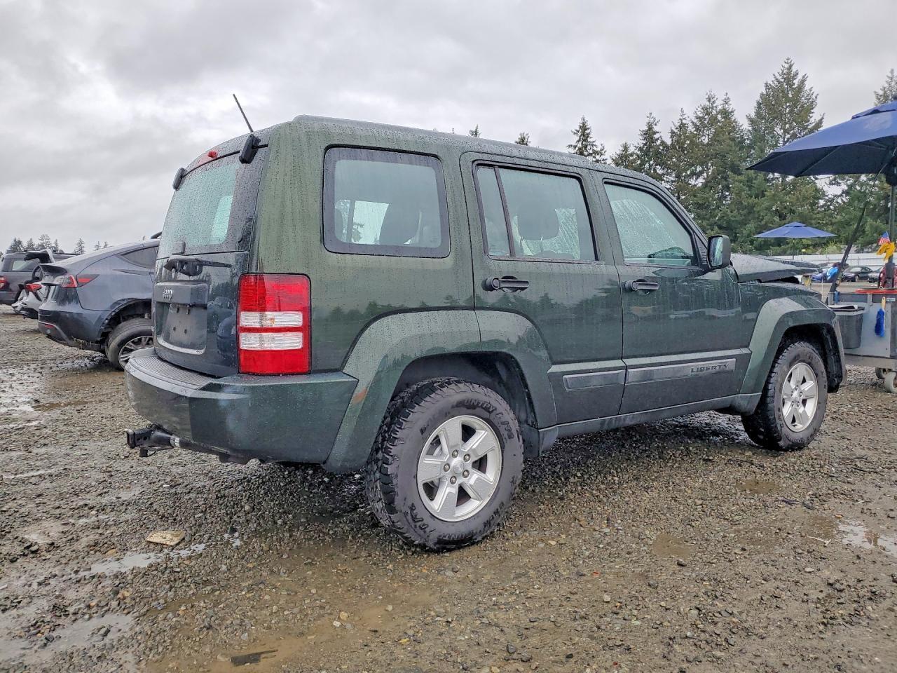 2011 JEEP Liberty