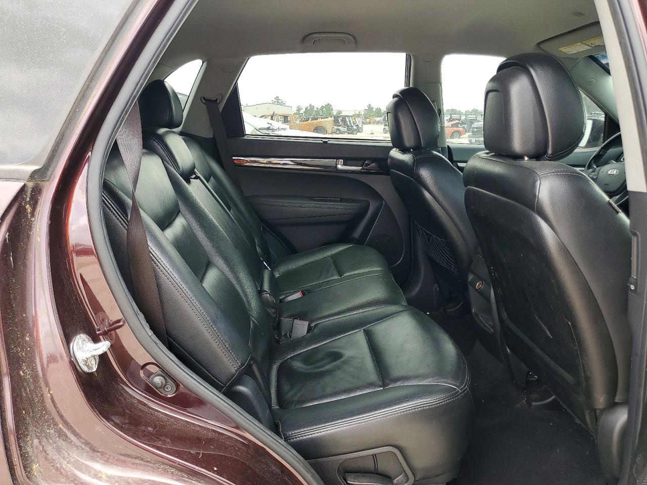 2014 KIA SORENTO