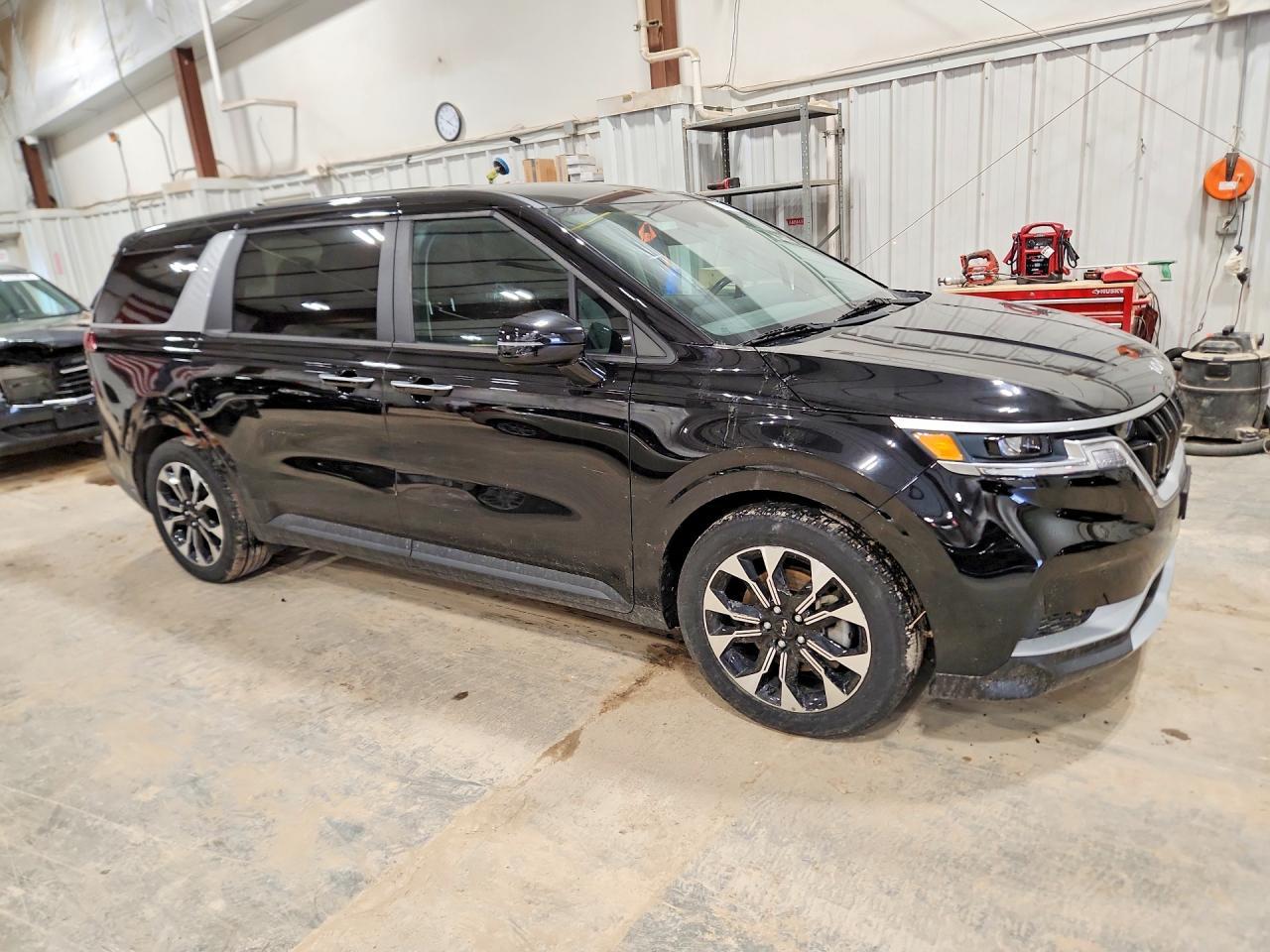 2022 KIA Carnival