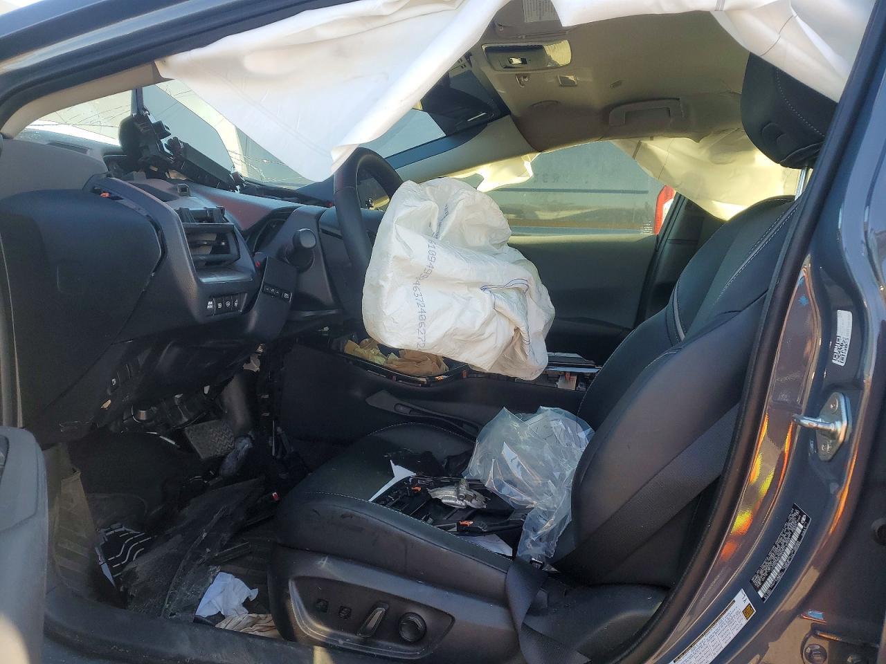 2024 TOYOTA PRIUS