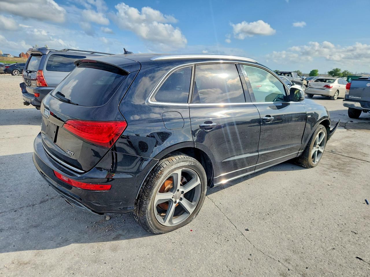 2015 AUDI Q5