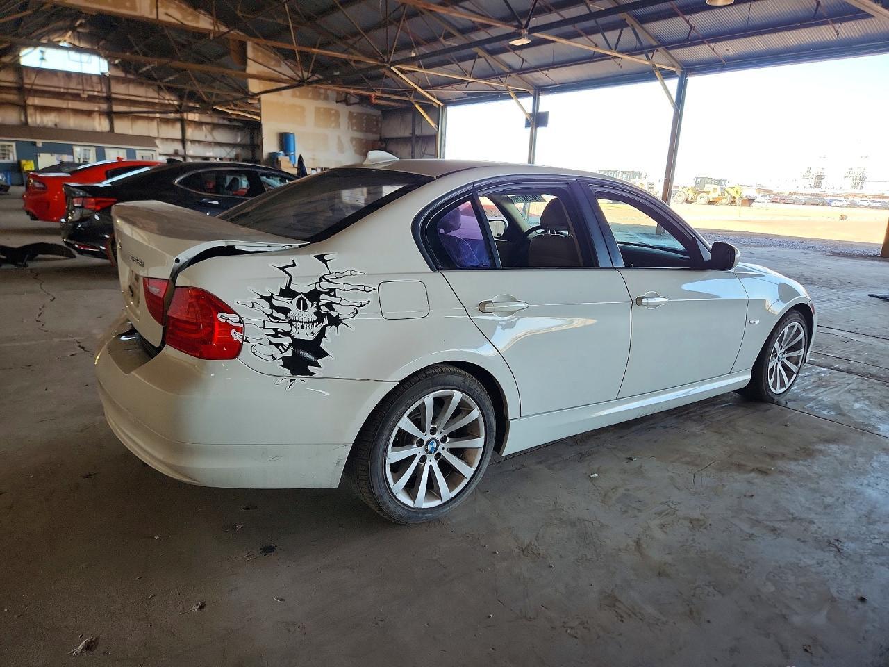 2011 BMW 3 SERIES