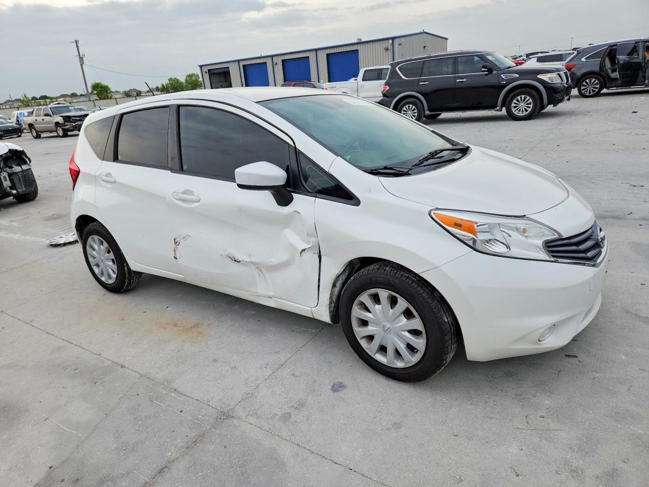 2016 NISSAN Versa Note