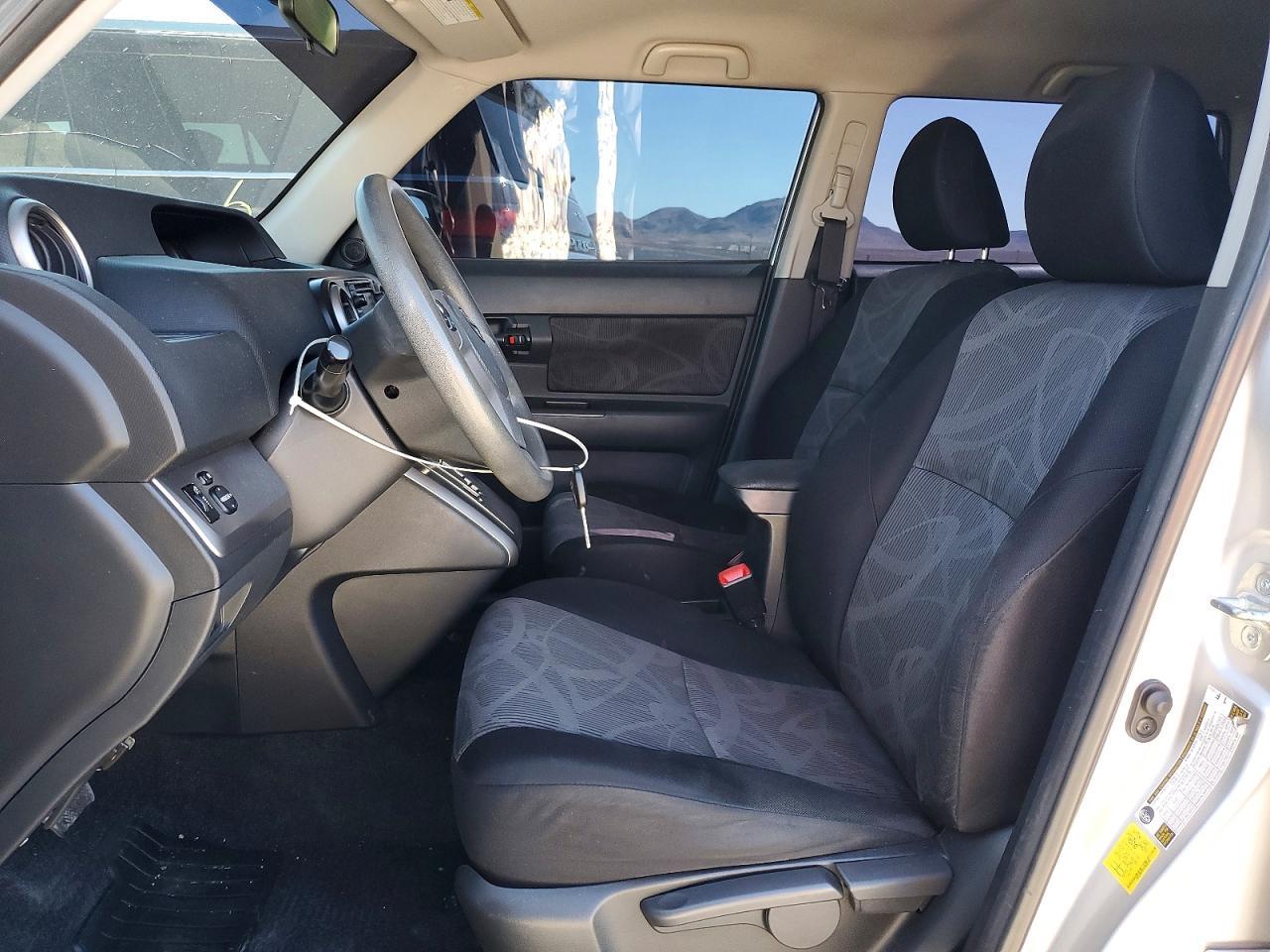 2015 SCION xB
