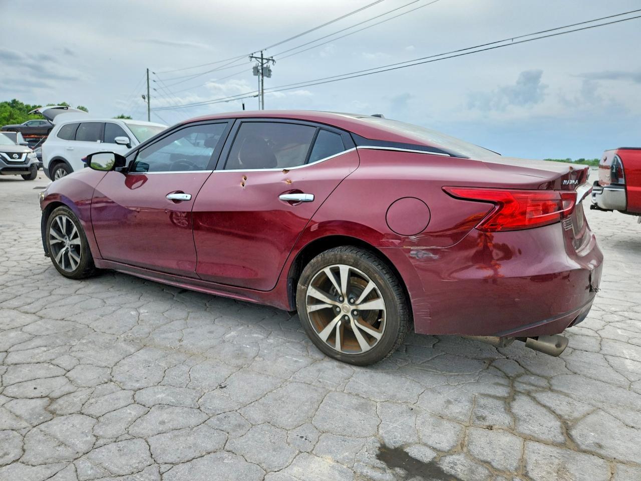 2017 NISSAN Maxima