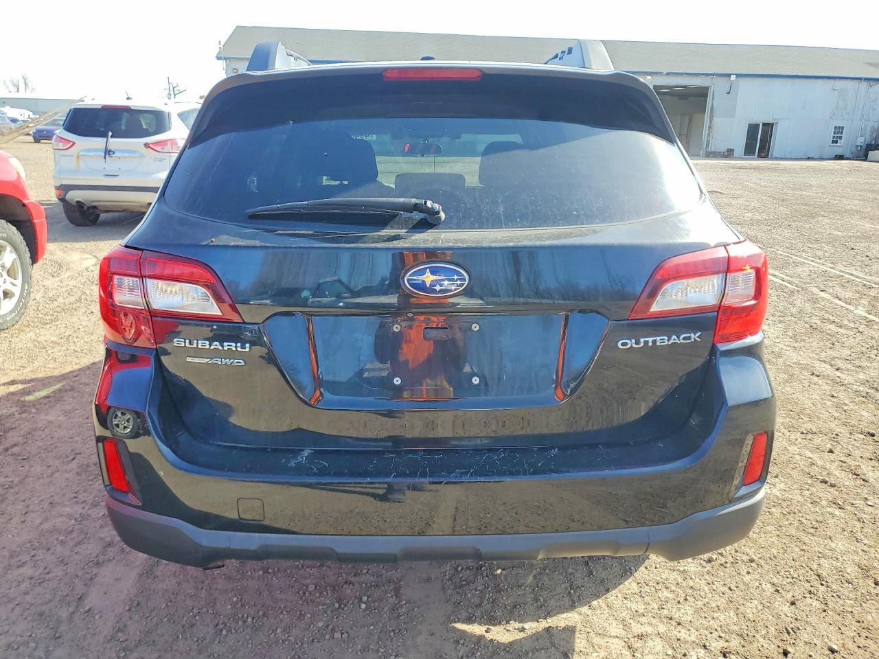 2015 SUBARU Outback