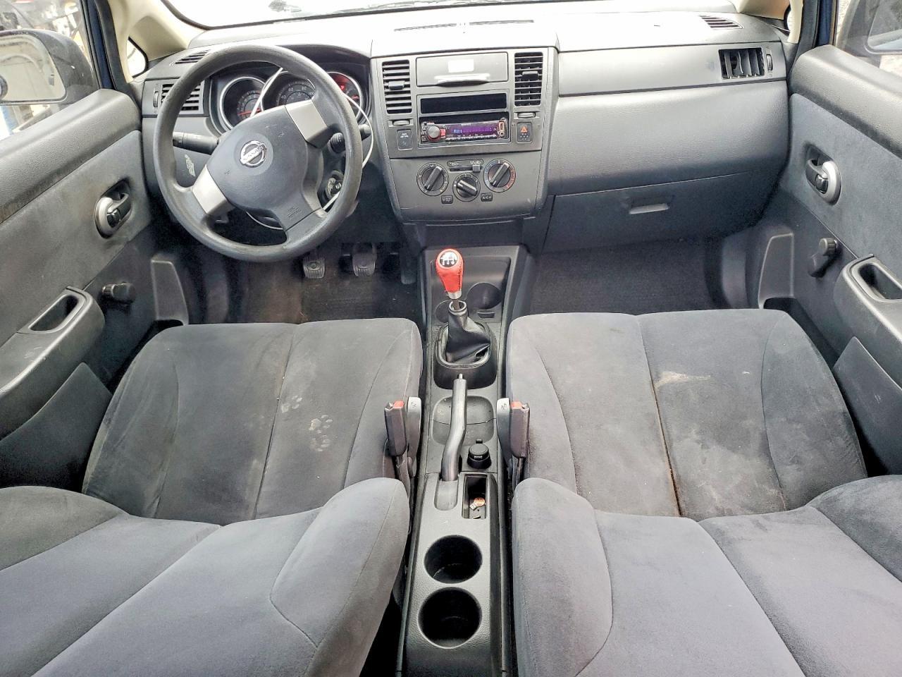 2011 NISSAN VERSA