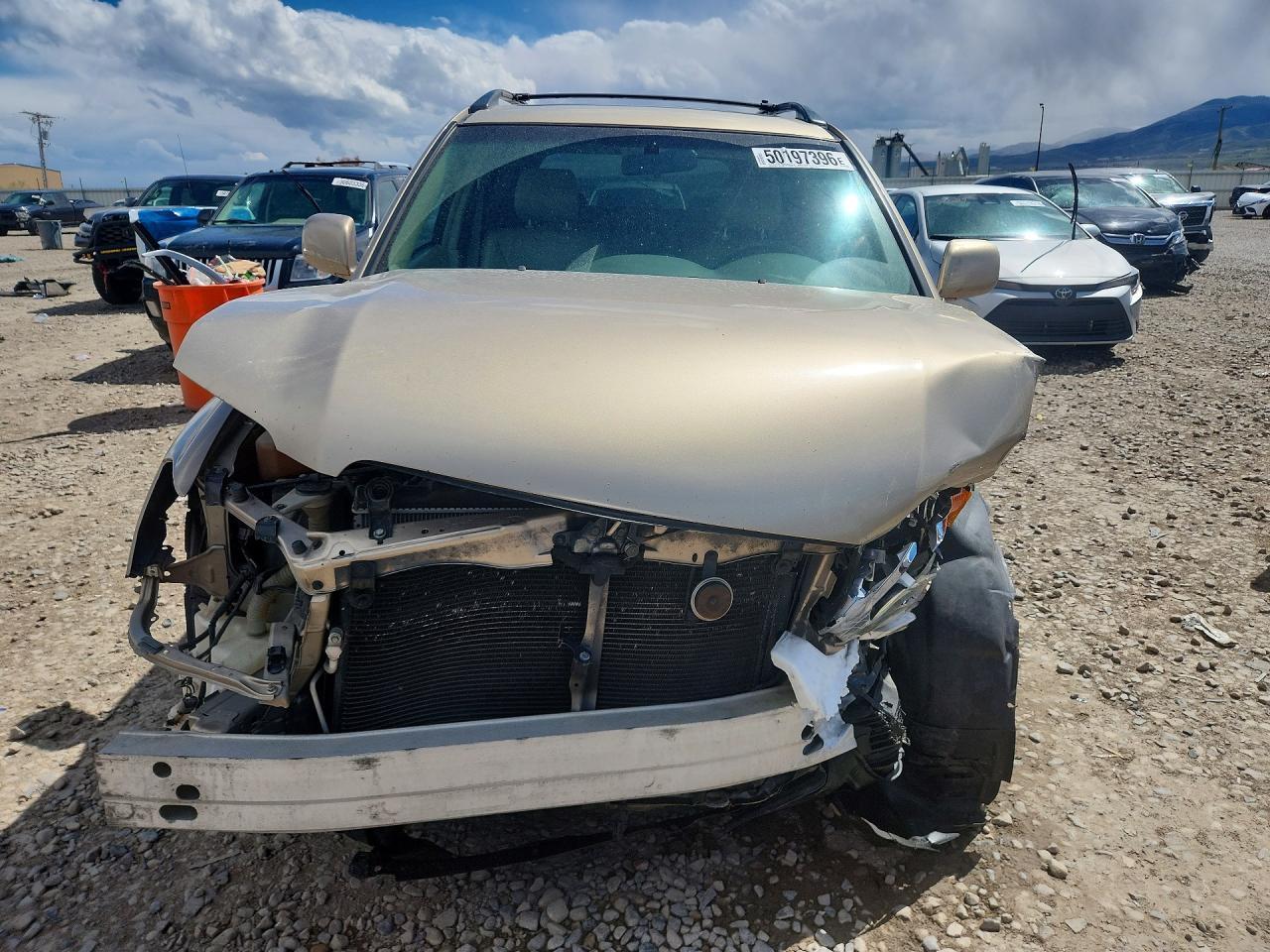 2004 TOYOTA HIGHLANDER