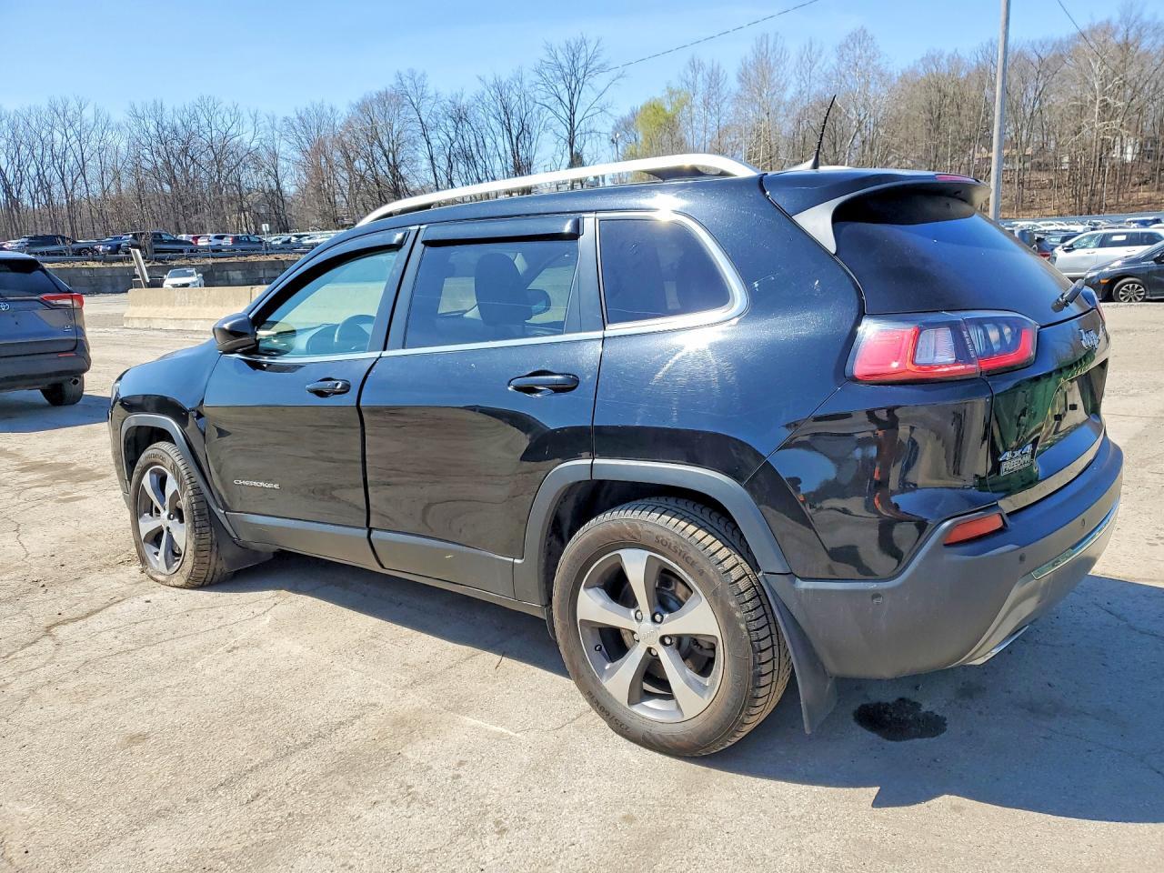 2019 JEEP CHEROKEE