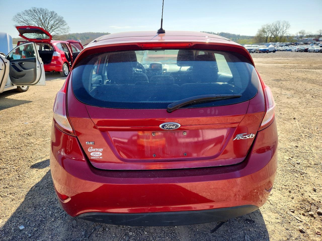 2016 FORD Fiesta