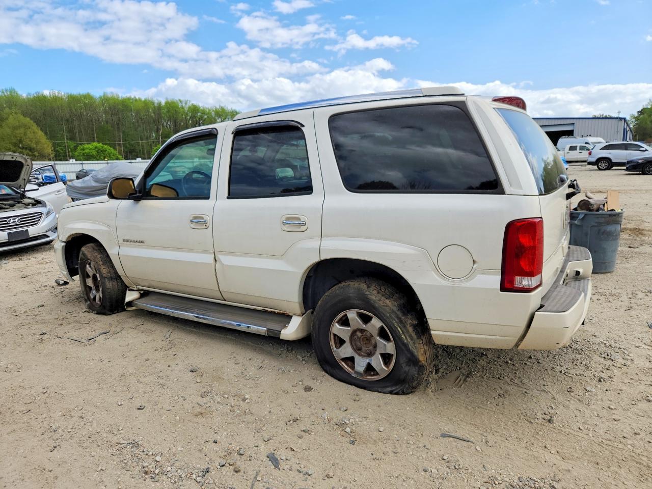 2005 CADILLAC ESCALADE