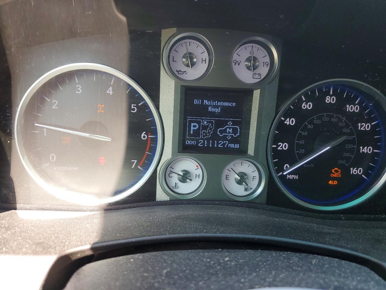 2011 LEXUS LX 570