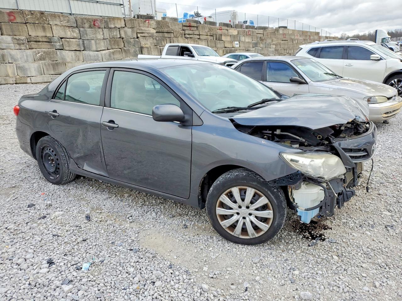 2013 TOYOTA COROLLA