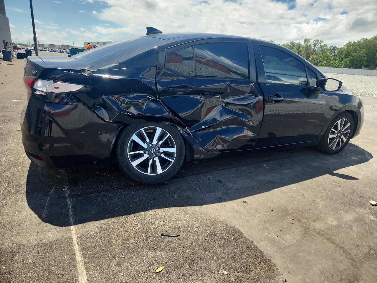 2022 NISSAN VERSA