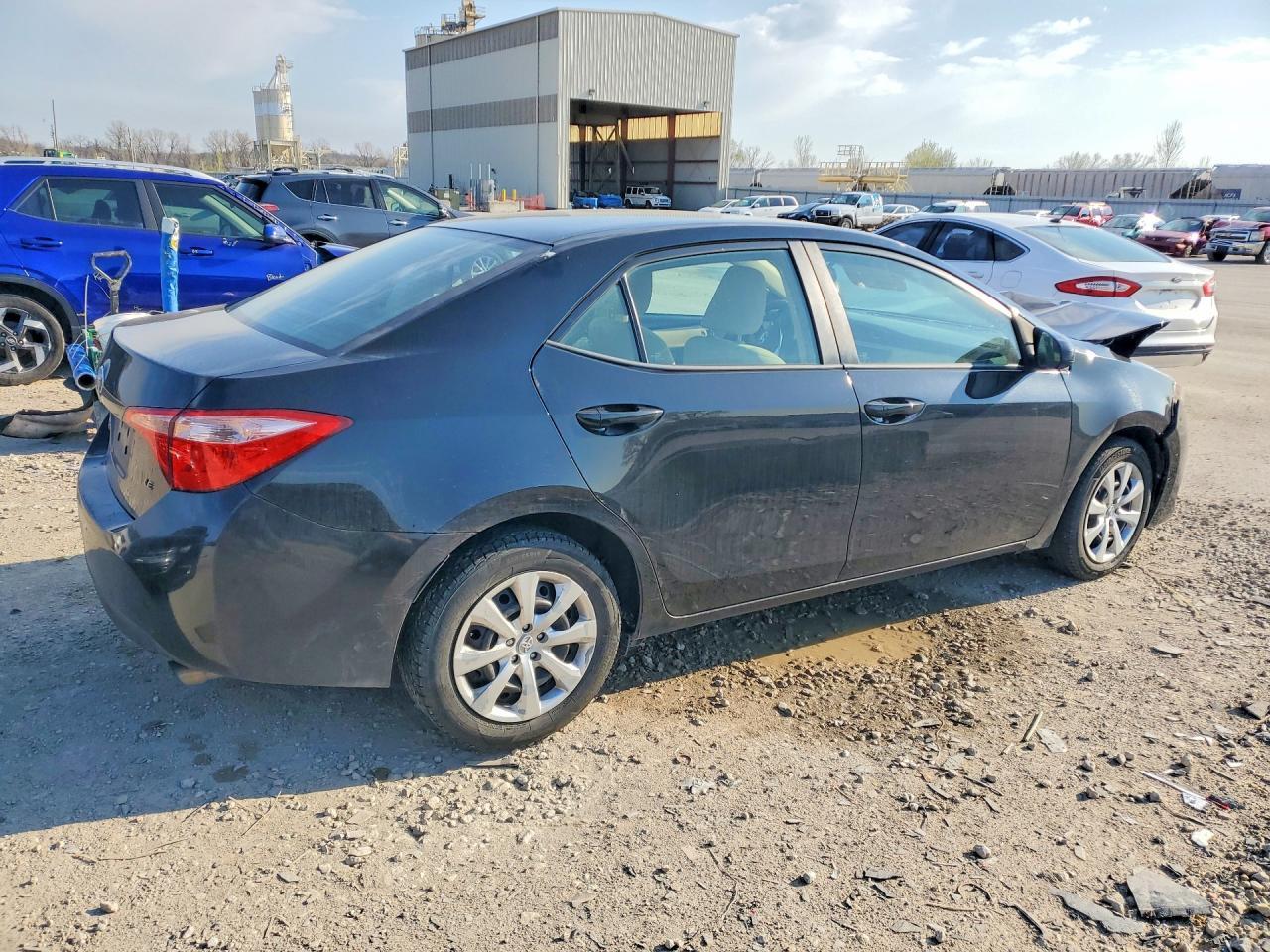 2018 TOYOTA COROLLA