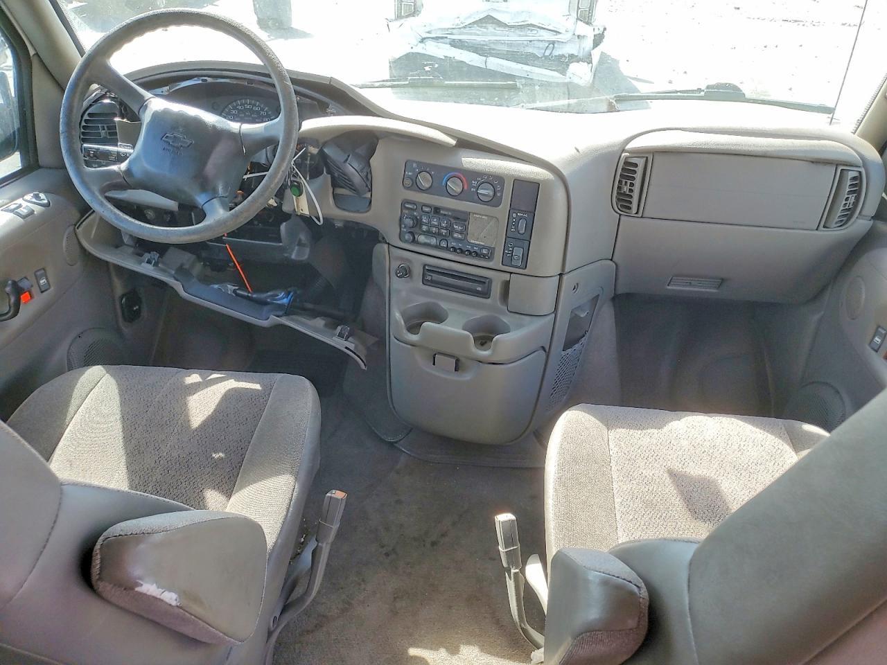 2003 CHEVROLET Astro