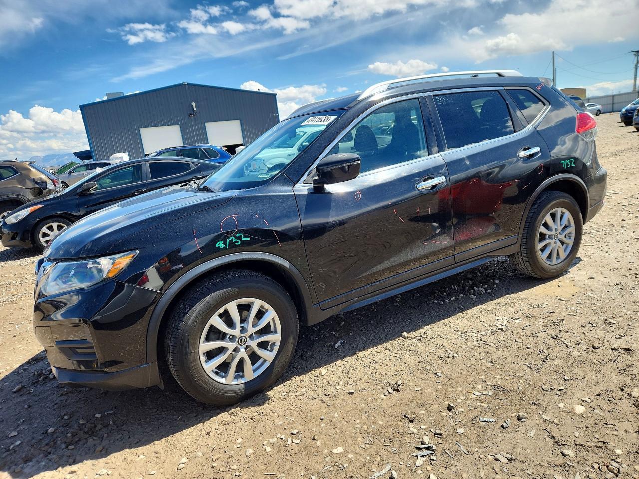 2017 NISSAN ROGUE