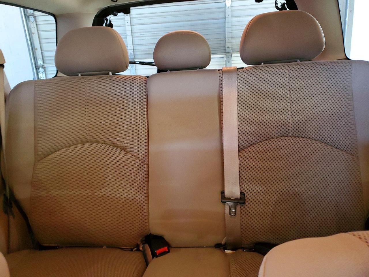 2006 MAZDA Tribute