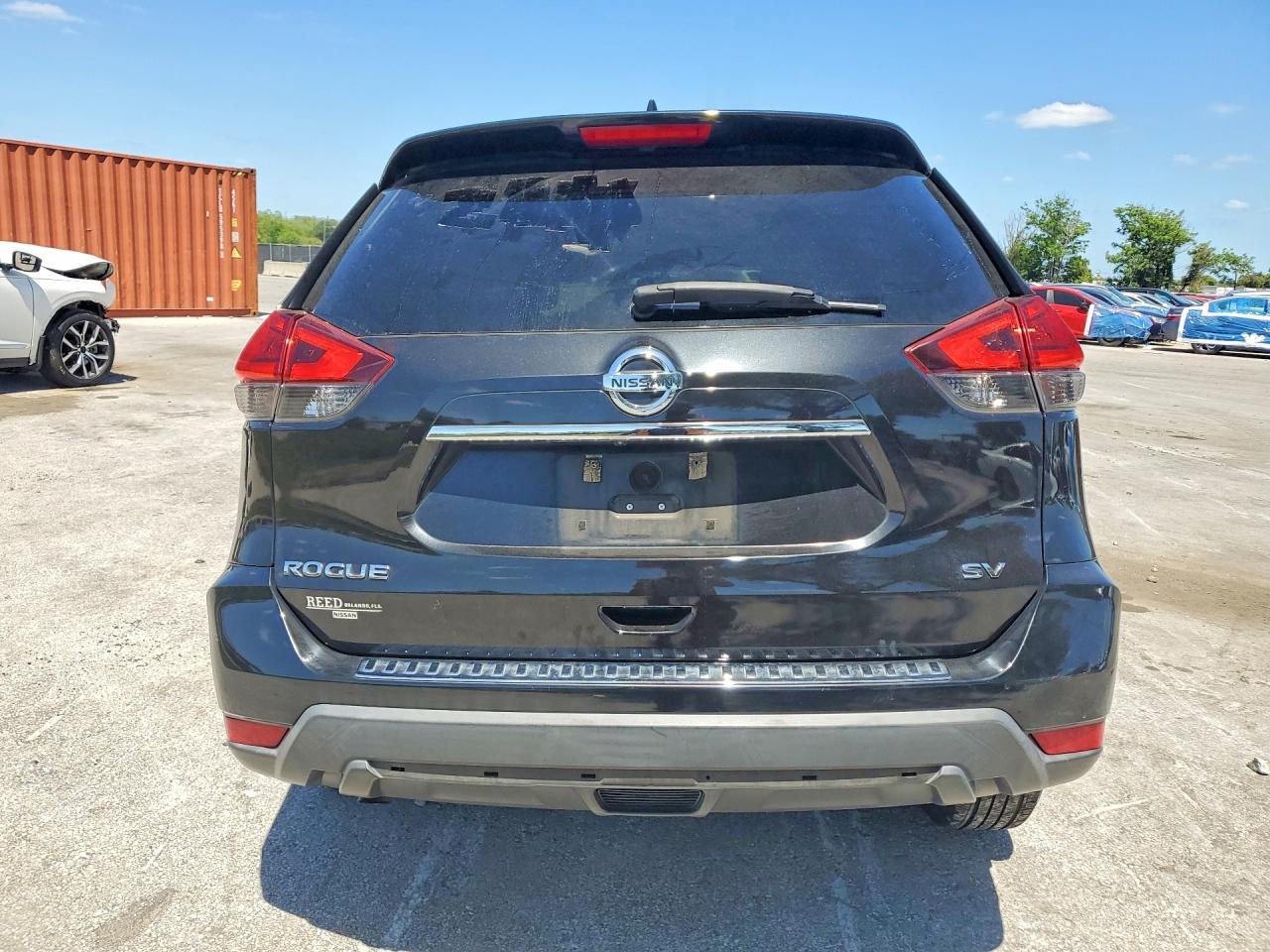 2017 NISSAN ROGUE