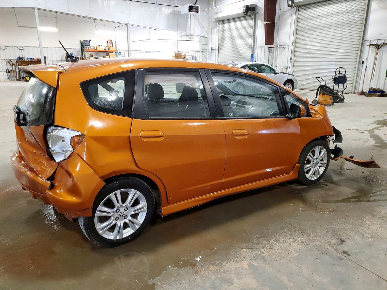 2011 HONDA FIT