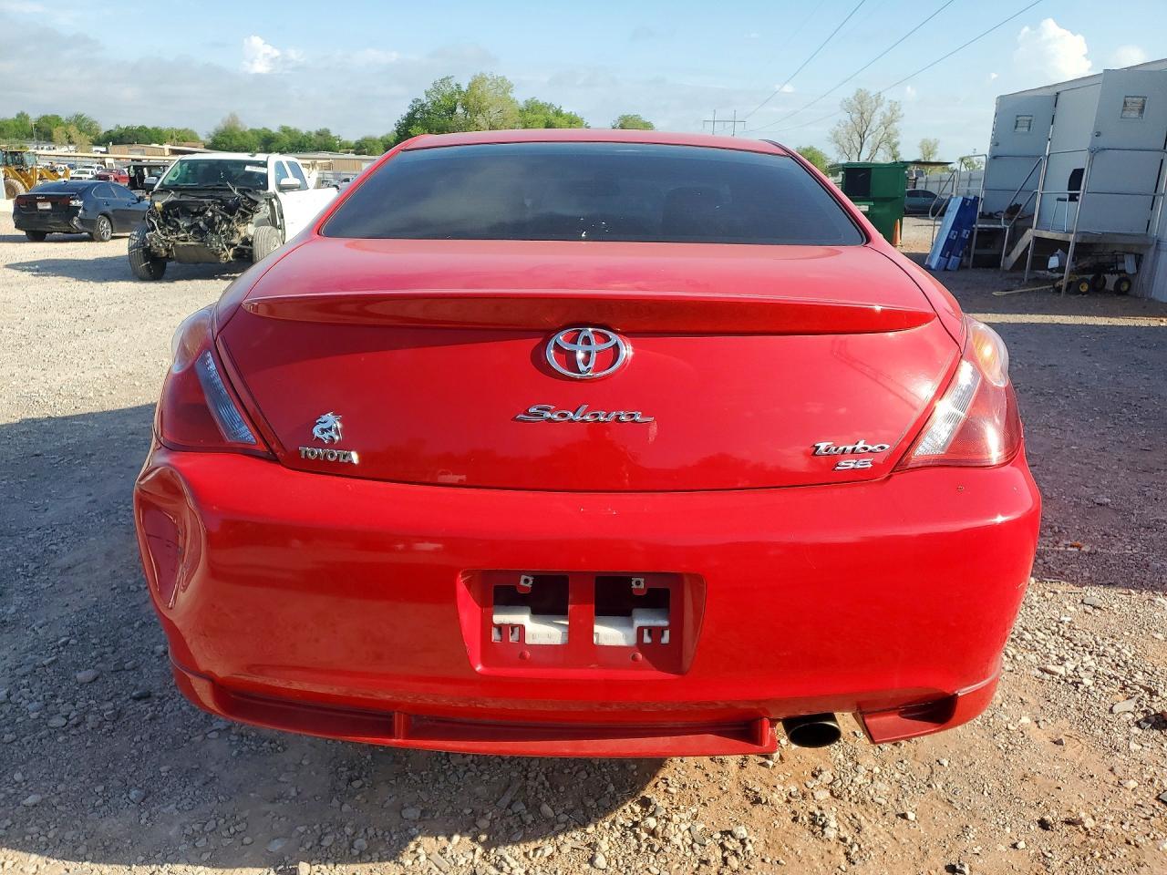 2004 TOYOTA CAMRY
