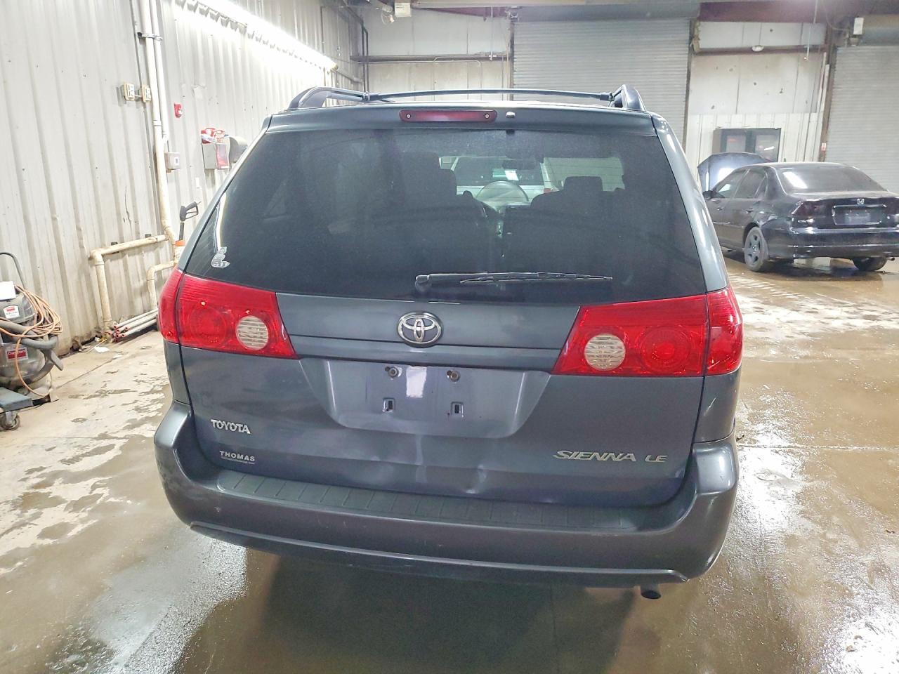 2007 TOYOTA SIENNA