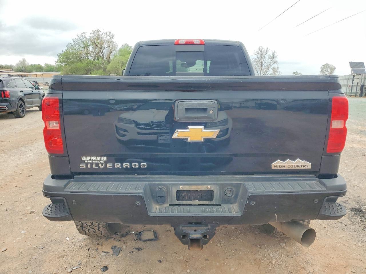 2018 CHEVROLET Silverado