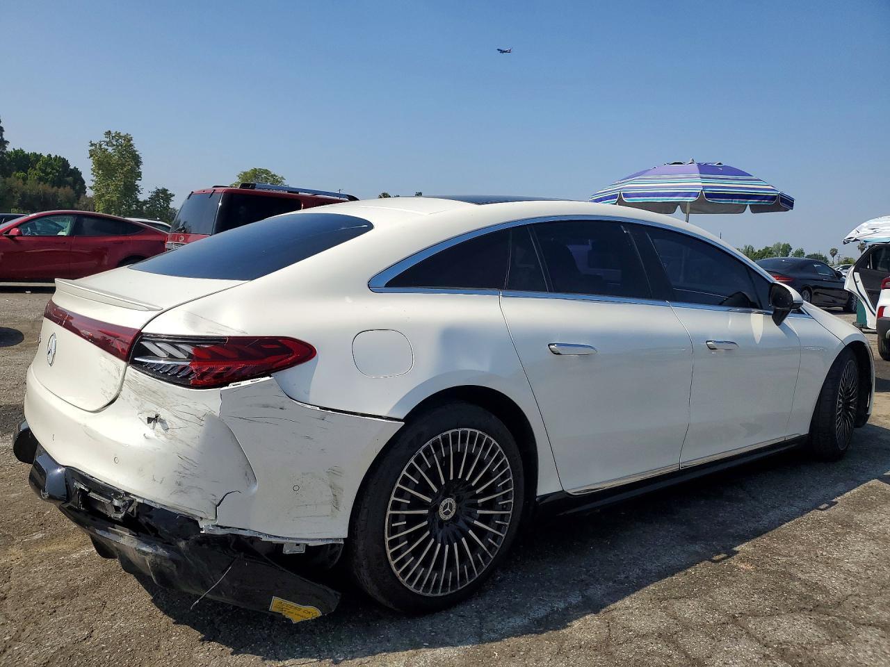 2022 MERCEDES-BENZ EQS