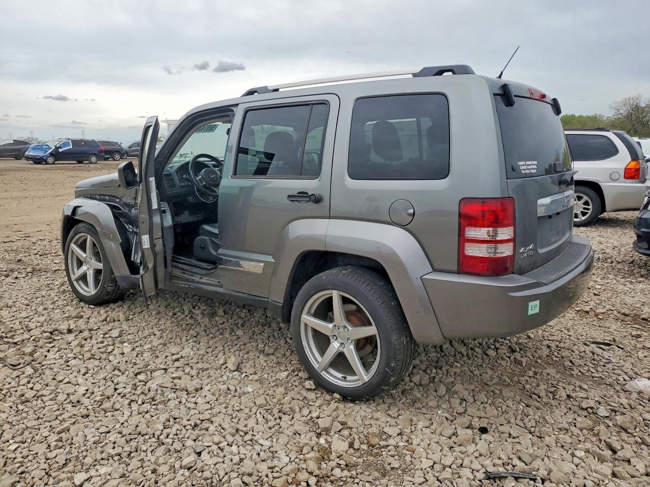 2012 JEEP Liberty