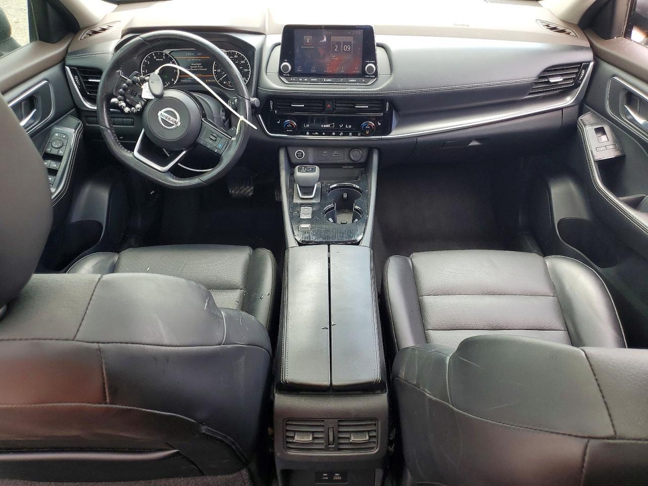2021 NISSAN ROGUE