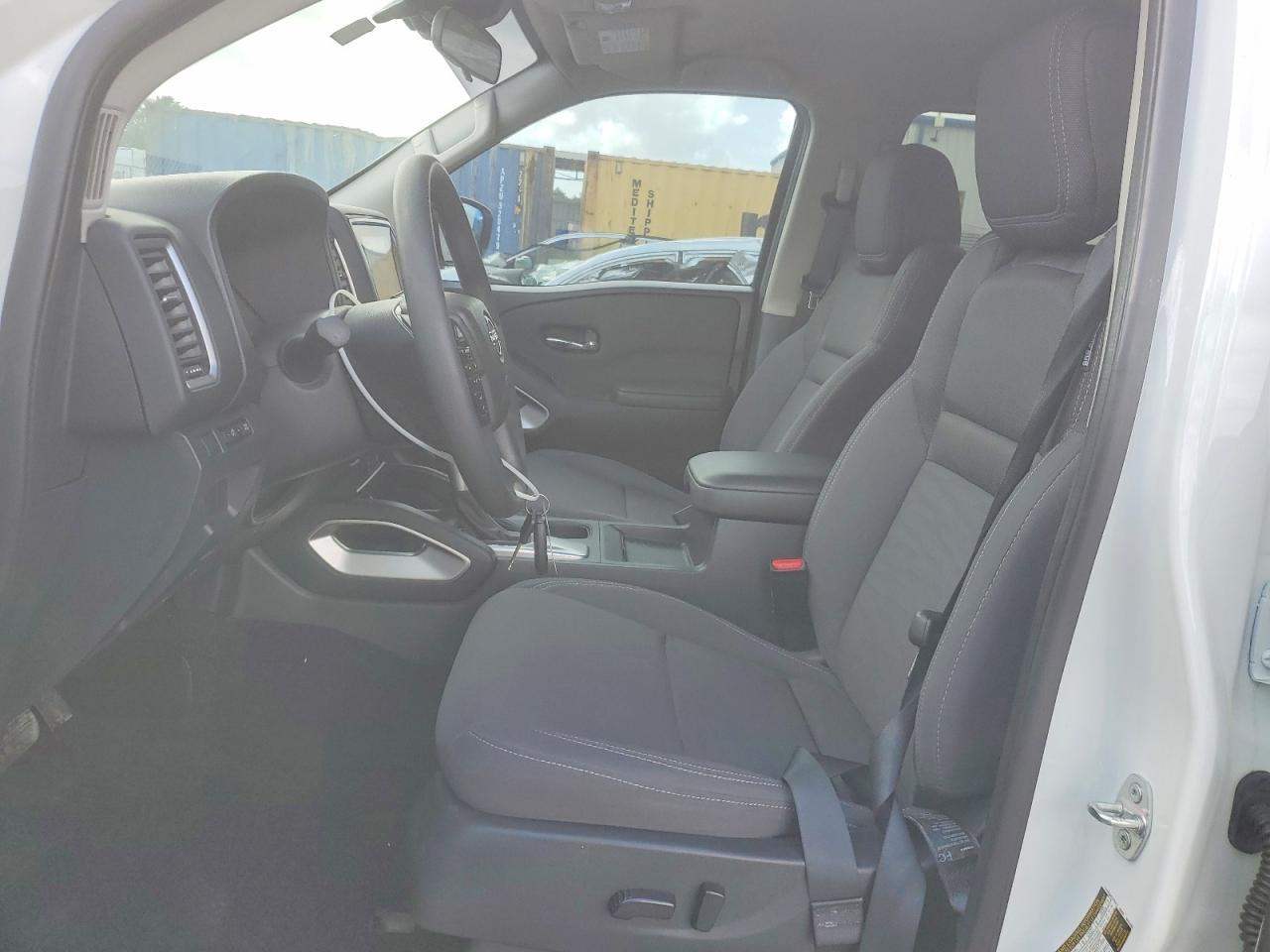 2024 NISSAN Frontier