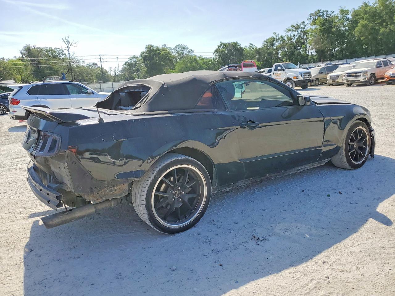 2013 FORD MUSTANG