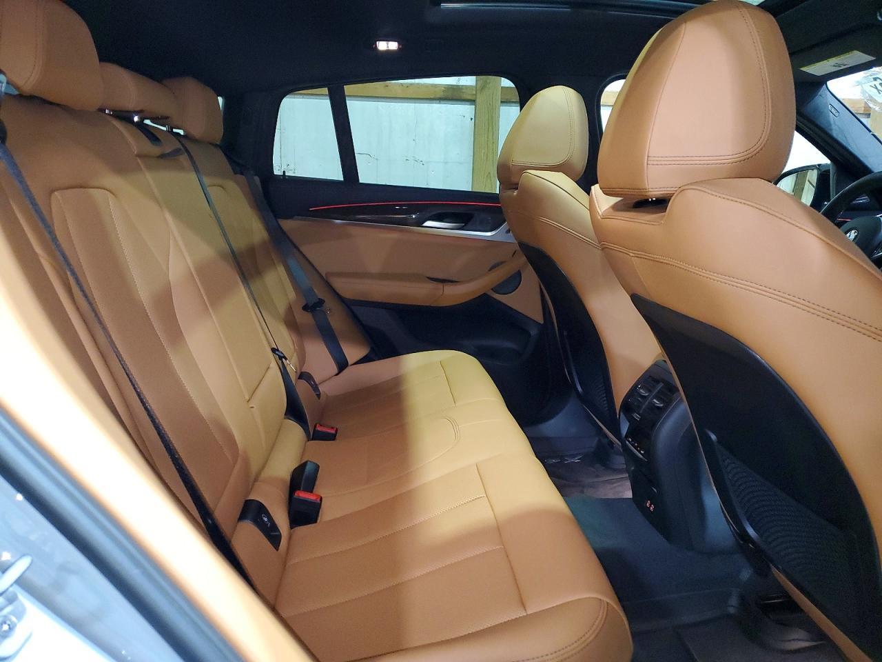 2025 BMW X4