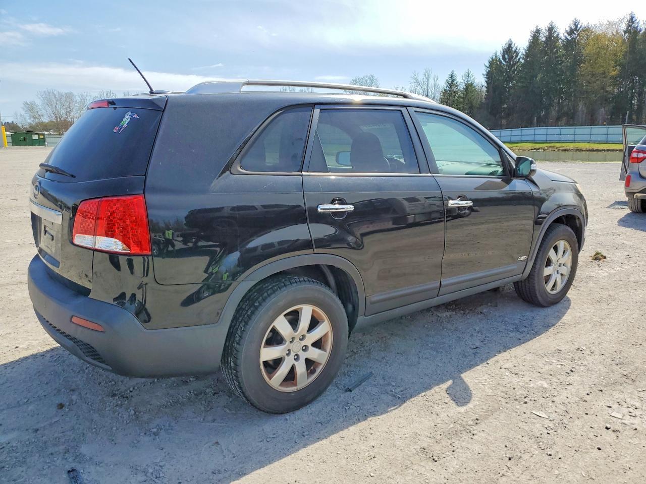 2011 KIA SORENTO