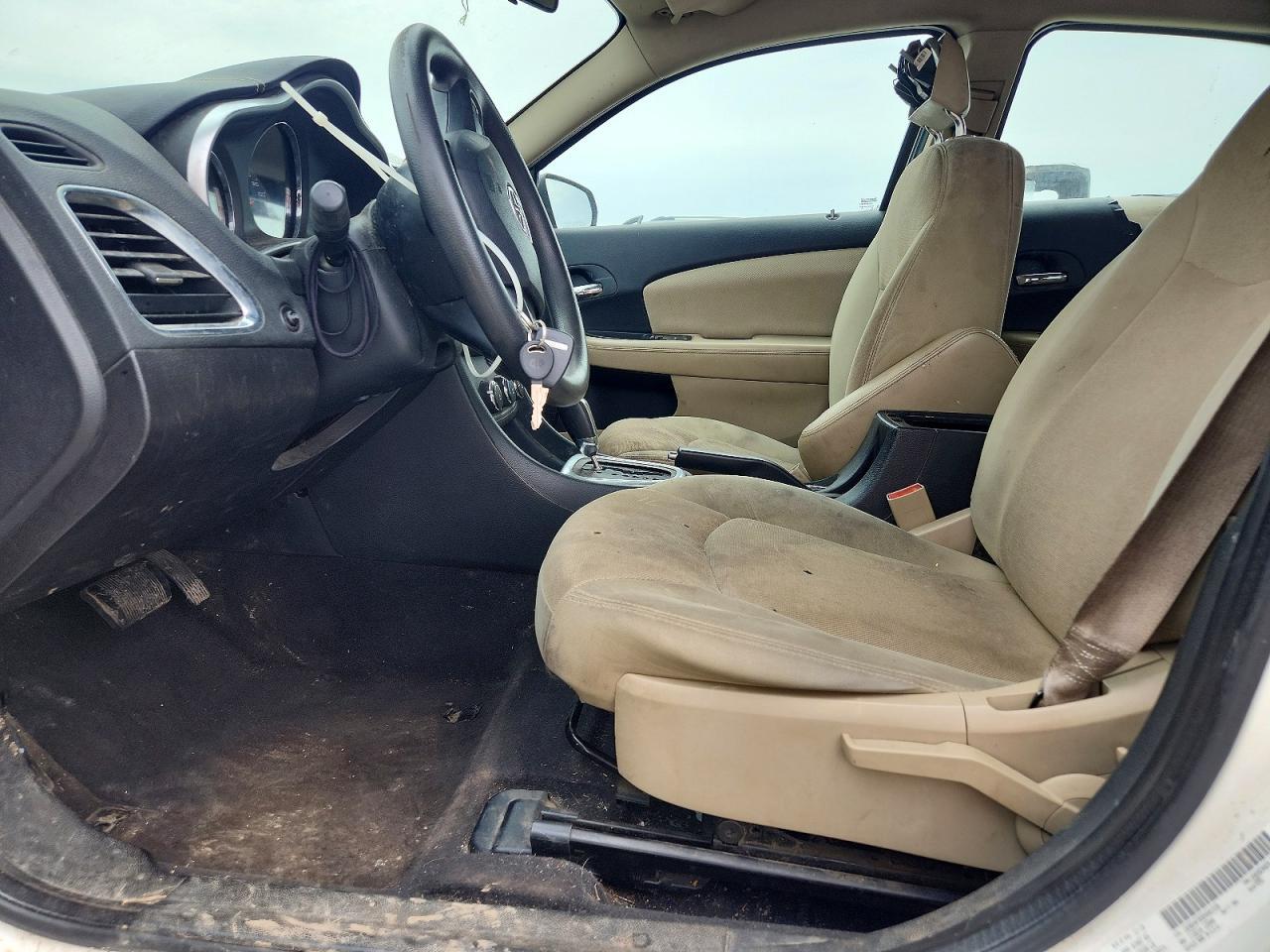 2011 DODGE Avenger