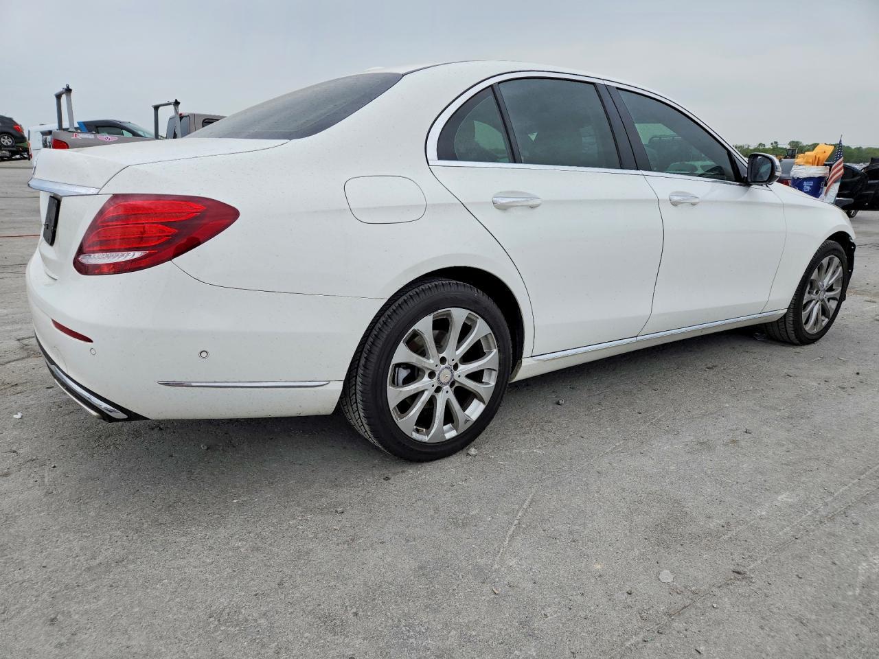 2017 MERCEDES-BENZ E-Class