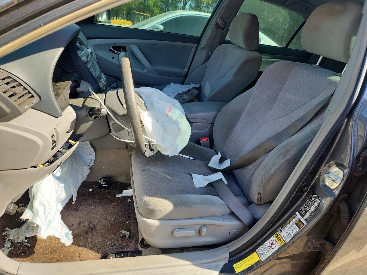 2011 TOYOTA CAMRY