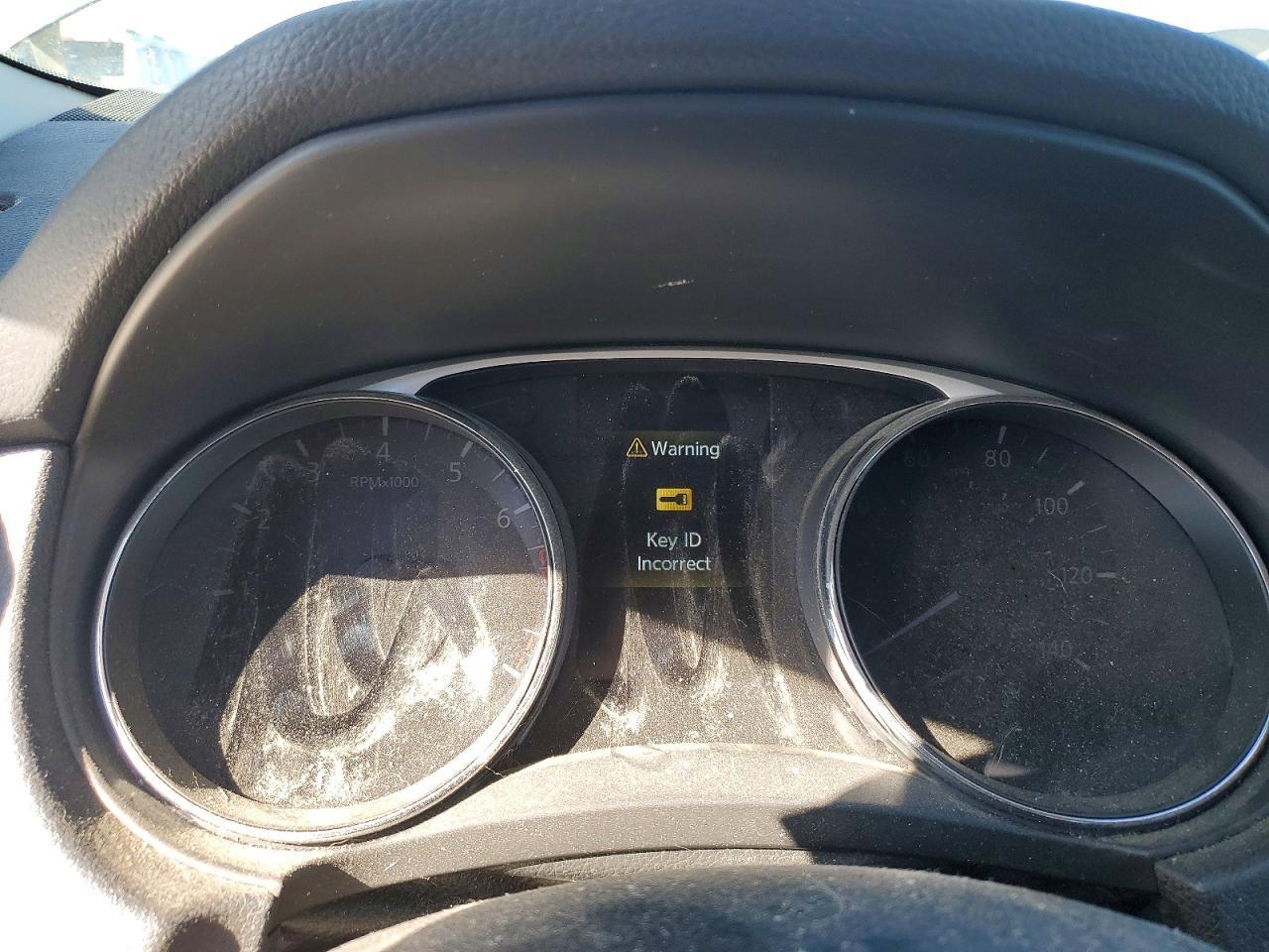 2015 NISSAN ROGUE