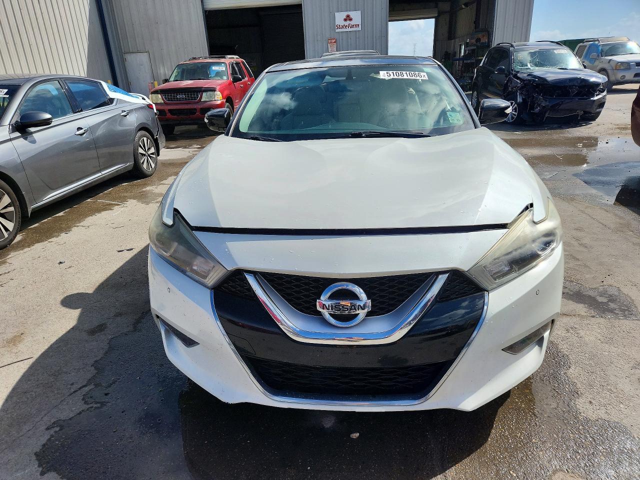 2017 NISSAN Maxima