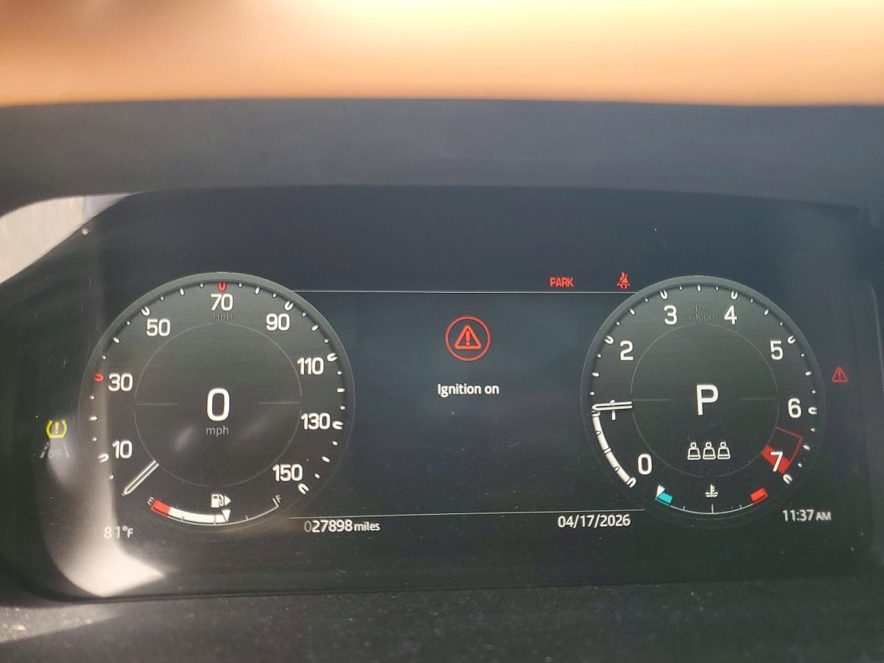 2024 LAND ROVER Defender