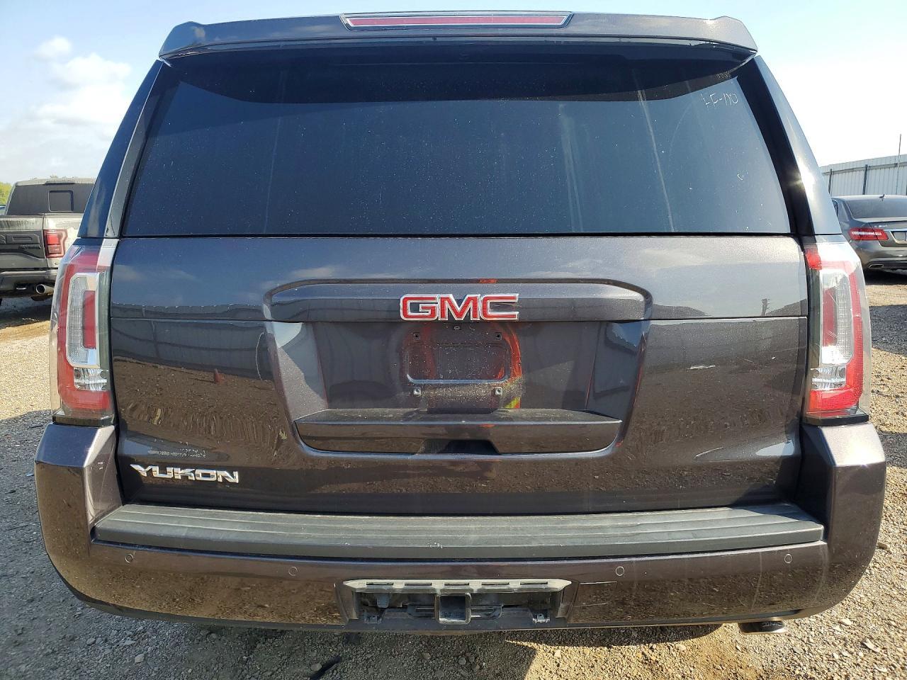 2017 GMC Yukon